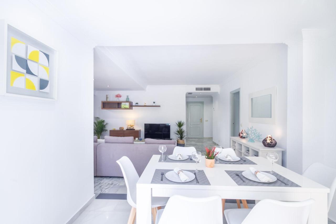 Marbella Banus Suites - Golden Beach Marbella Suite מראה חיצוני תמונה