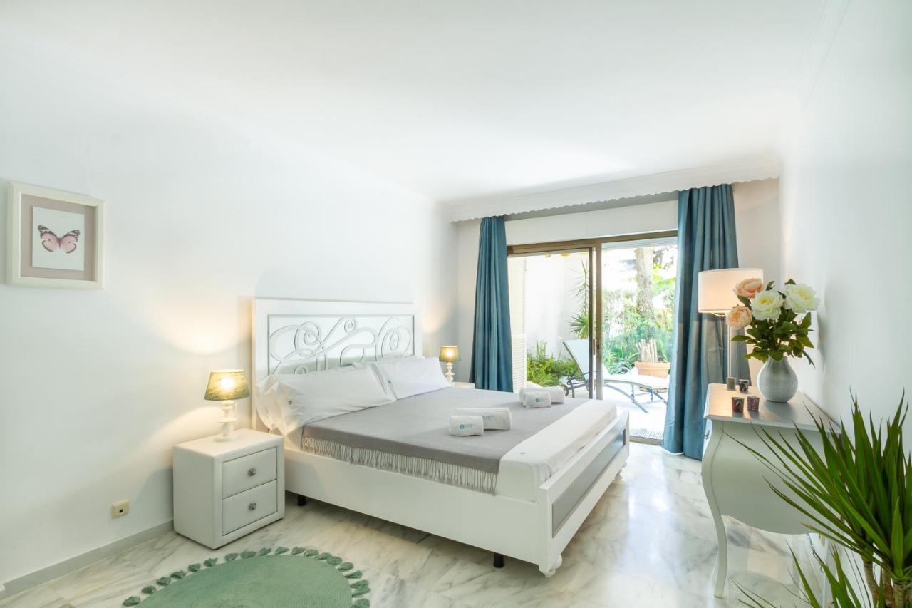Marbella Banus Suites - Golden Beach Marbella Suite מראה חיצוני תמונה