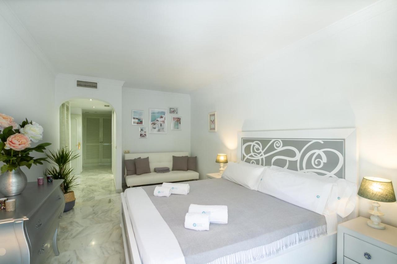Marbella Banus Suites - Golden Beach Marbella Suite מראה חיצוני תמונה